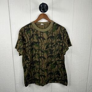 Vintage 90's Realtree Woodland Camo Tee Medium